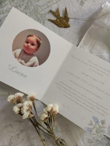 Faire-part ouvert carré 13 cm x 13 cm sur papier texturé Rives extra blanc 250g